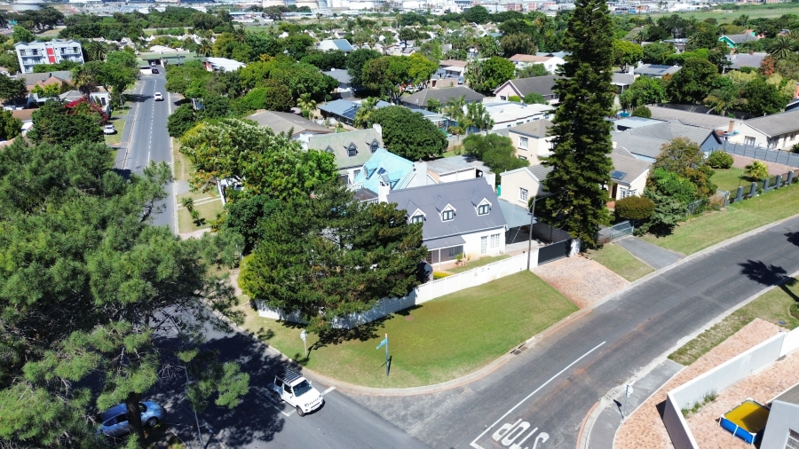 3 Bedroom Property for Sale in Table View Western Cape